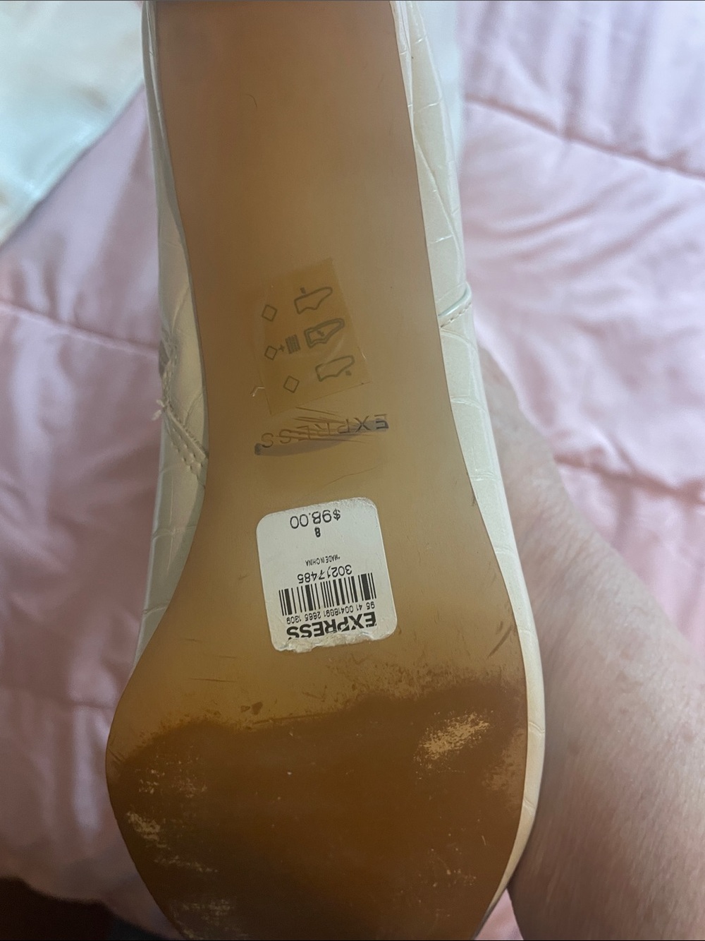 WhiteEmbossed Knee-High Pointed-Toe Boots flawed 8M - Picture 10 of 11